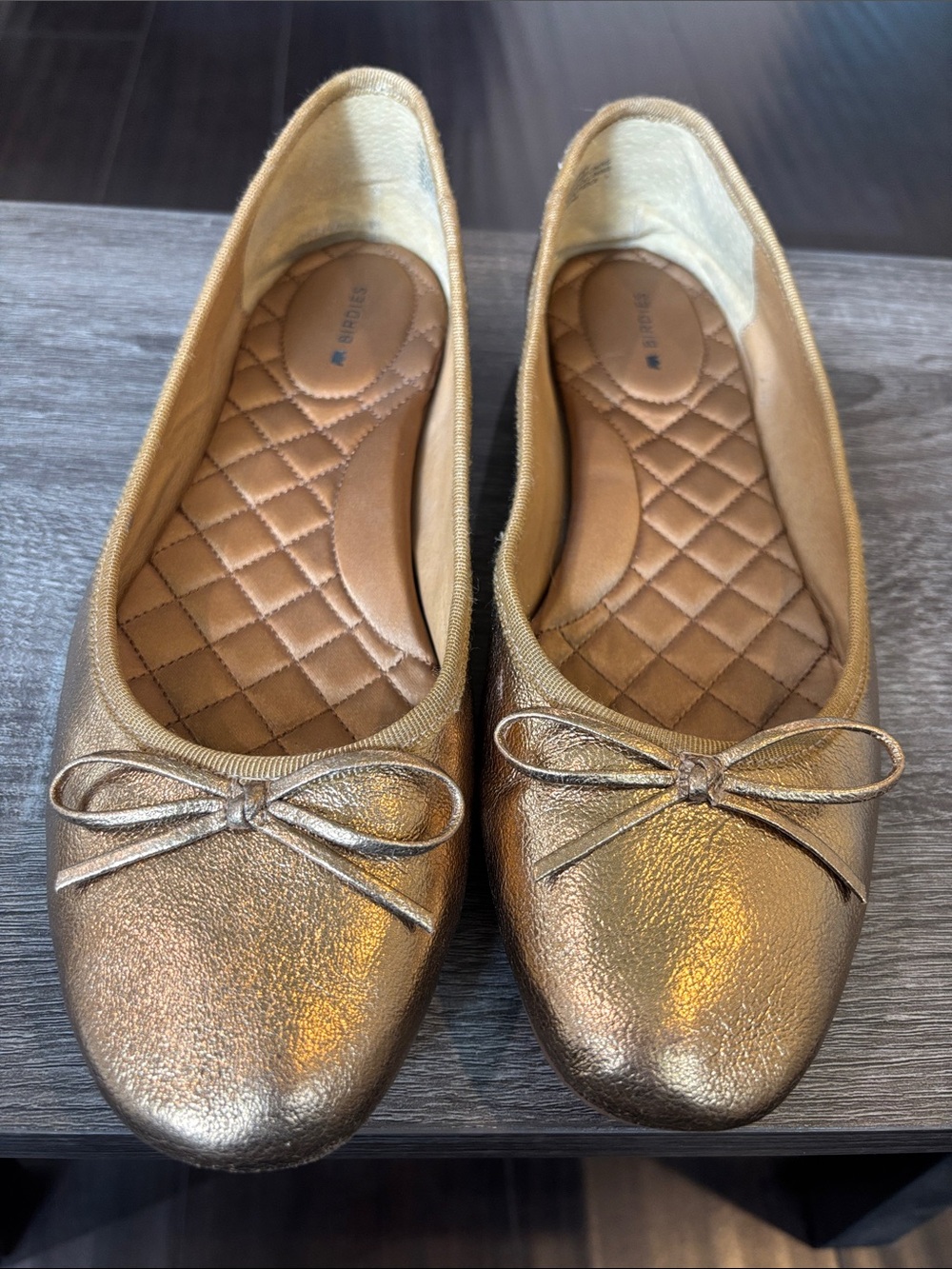 BIRDIES THE HUMMINGBIRD in Vintage Gold Leather Size 8.5